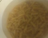 Foto del paso 3 de la receta: Fideos tirabuzón con tuco