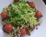 Foto del paso 3 de la receta: Ensalada de lentejas con cherry