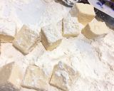 Hình bước làm 1 của món Đậu phụ chiên trứng muối