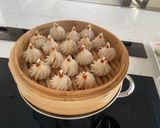 A picture of step 4 of Steamed Bird Shaped Dumplings.