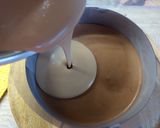 Foto langkah ke 8 dari resep Triple Chocolate Mousse Cake.