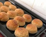 A picture of step 7 of Hamburger buns.