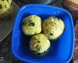 A picture of step 5 of Moringa Palak Thepla.