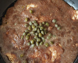 Foto del paso 3 de la receta: Pechugas de pollo en salsa de alcaparras light