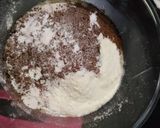 A picture of step 2 of Wheat flour banana cake.