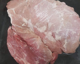 Foto del paso 1 de la receta: Pulpa de cerdo con cerveza y romero