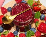 Foto del paso 2 de la receta Crema de frutos rojos y dátil