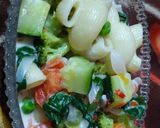 A picture of step 5 of Pasta Primavera.