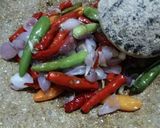 Foto langkah ke 2 dari resep Ayam Penyet Sambel Bawang.