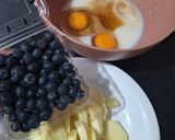 Foto del paso 4 de la receta: Torta de Manzana y Arándanos con Masa de Banana y Avena