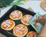 Foto langkah ke 8 dari resep Pizza Mini Ide Jualan 2000an.