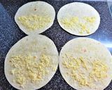 Foto del paso 2 de la receta: Quesadillas de huevos con longanicillas de campo