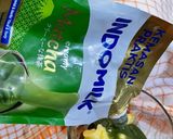 Foto langkah ke 3 dari resep Roti Gulung Matcha Chocochips.