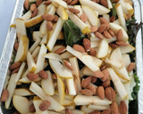 Foto del paso 2 de la receta: Ensalada de lechuga con pera 🥬🍐
