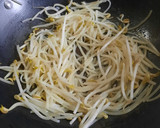 Foto del paso 5 de la receta: Fideos de arroz, salsa de ostras y brotes de soja