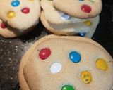 Foto del paso 2 de la receta: Cookies divertidas para los más pequeños de la casa 🍪🍪🍭