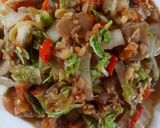 Foto langkah ke 6 dari resep Tumis Sawi Putih Mix Bakso Sapi & Sosis.