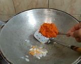 Foto langkah ke 3 dari resep Nasi goreng telur tuna bumbu sederhana rasa luar biasa.