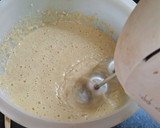 Foto del paso 1 de la receta: Budín integral de naranja, nueces y garrapiñada