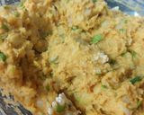 A picture of step 5 of Jaali samosa.