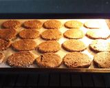 A picture of step 6 of Nachni (Raagi) Oatmeal and Nut biscuits.