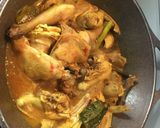 Foto langkah ke 3 dari resep Ayam Kampung masak Kunyit Asem.