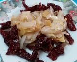 A picture of step 2 of Andhra Style Peanut Chutney.