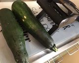 Une image de l'étape 1 de Courgettes marinées citron, ail, épices et coriandre.