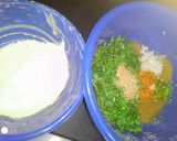 A picture of step 2 of Palak pakora.