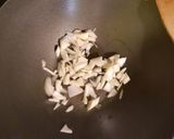 Une image de l'étape 2 de Pâtes à la crème de potiron, pesto de noix.