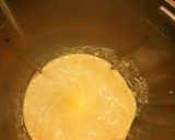 Foto del paso 2 de la receta: Bizcochuelo de zanahoria con chocolate al Baileys (Bolo de cenoura  simples)