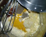 A picture of step 2 of Lauki ke pakode (Crispy bottle gourd fritters).