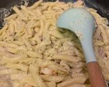 A picture of step 5 of Prawn and bacon pasta sauce.