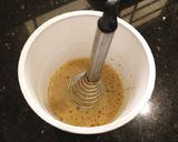 A picture of step 2 of Anda Burji / Indian Scrambled Eggs.
