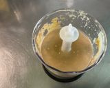 Une image de l'étape 3 de Sauce salade aux anchois, moutarde de Dijon et ail mariné.