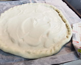 Foto del paso 2 de la receta: Pizza Blanca con Champiñones y Jamón York