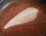 Foto del paso 12 de la receta: Merluza en salsa de tomate y chocolate