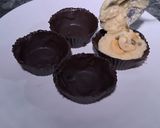 A picture of step 2 of Chocolate cup children treat.