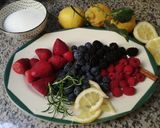 Une image de l'étape 2 de Confiture fruits rouges romarin.