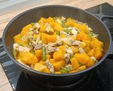 Foto del paso 5 de la receta: Pollo con calabaza y judías verdes