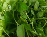 Hình bước làm 2 của món Cá mờm nấu lá me đất