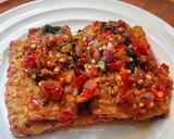 Foto langkah ke 5 dari resep Tempe Penyet Sambal Bawang Kemangi.