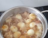 Hình bước làm 5 của món Thịt chân giò kho sả trứng cút