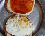 A picture of step 4 of Egg burger.