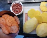 Foto del paso 1 de la receta: Gratinado de patatas y batatas