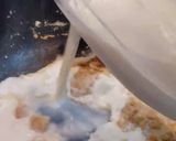 A picture of step 2 of White sauce pasta.