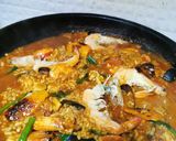 A picture of step 3 of Seafood Paella.