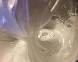 Une image de l'étape 2 de Meringues Vegan au Matcha.