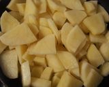 Foto del paso 1 de la receta: Tortilla de papas y cebolla