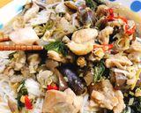 Hình bước làm 2 của món Thịt gà nấu cà tím